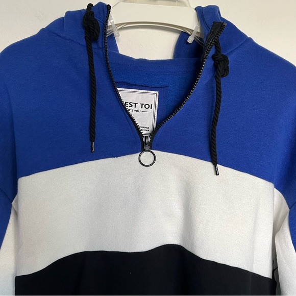 C’EST TOI Hoodie - Picture 8 of 11